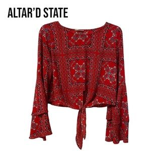 Altar'd State CROPPED FLORAL BELL SLEEVE TOP Small RED WHITE BLUE Blouse EUC